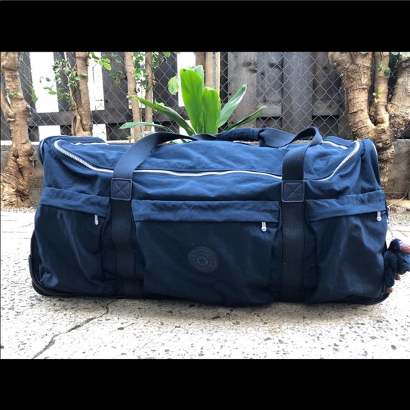 kipling rolling duffel